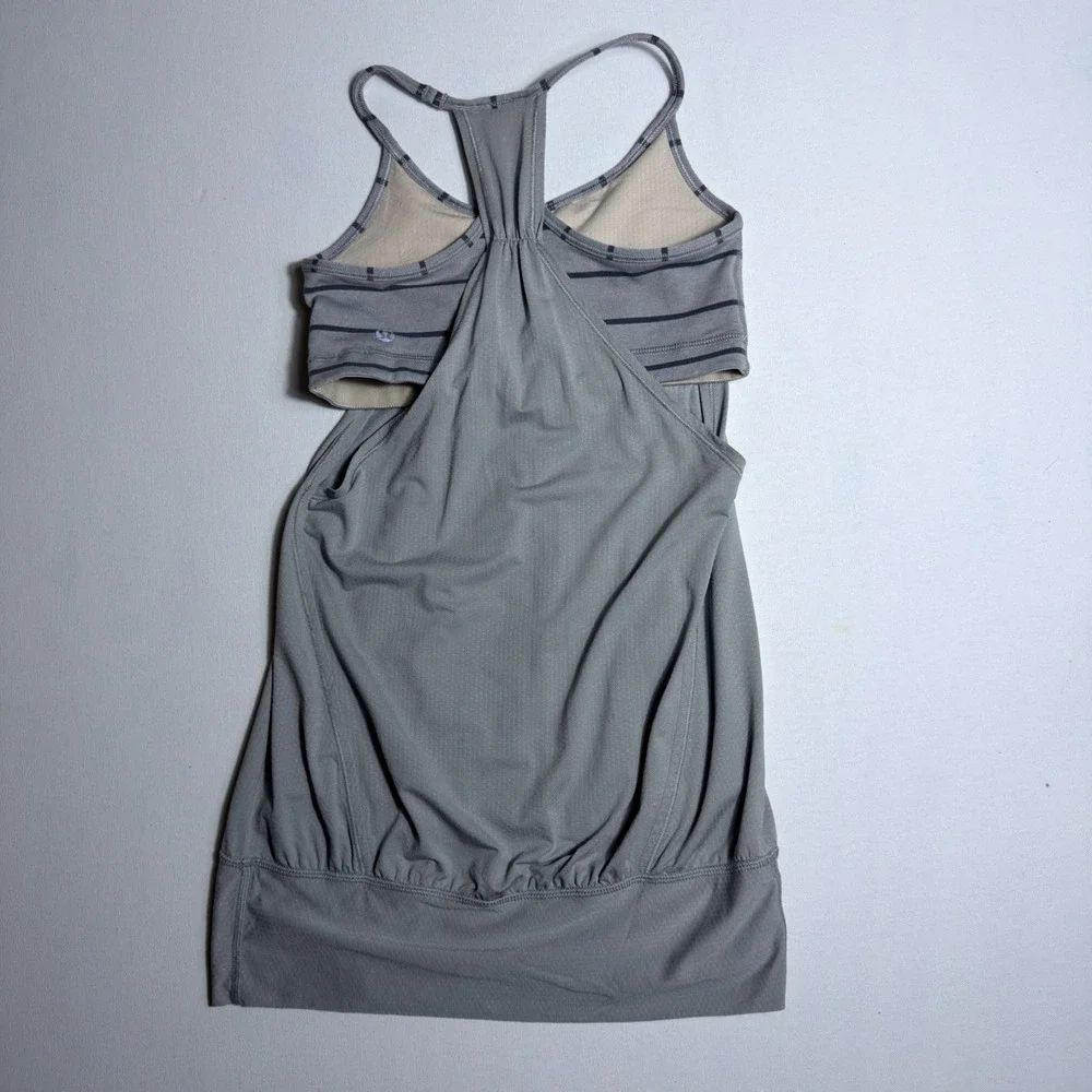 Lululemon No Limits Grey Striped Tank Top Women's‎ size 4 Gym Yoga